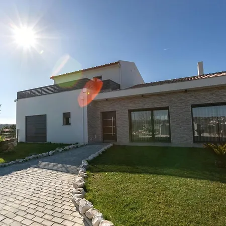 Villa Nature & Pool Alfeizerão